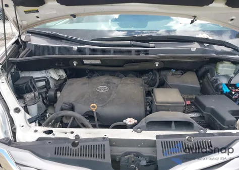 2017 Toyota Sienna Xle 7 Passenger z USA, uszkodzony, nr VIN 5TDDZ3DC8HS162481